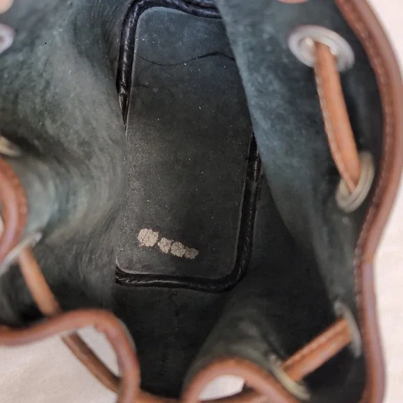 Vtg Dooney & Bourke Bucket Bag Purse Pebbled AWL Leather Drawstring USA Y2K 90s - Picture 7 of 13